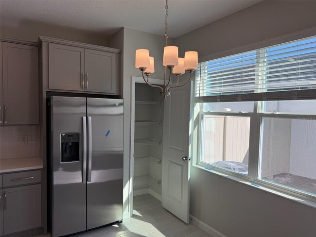 Building Photo - 619 Pothos St