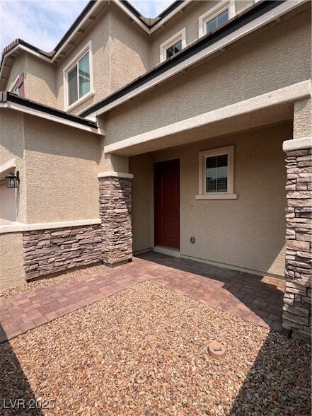 Building Photo - 10440 Bagg Ave