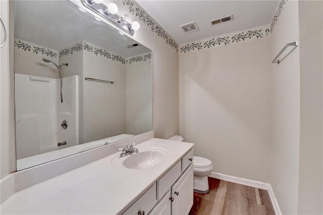 Building Photo - 3426 Town Square Dr NW