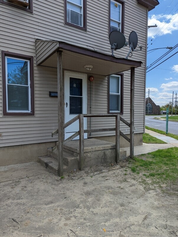 Building Photo - 417 N Delaware St