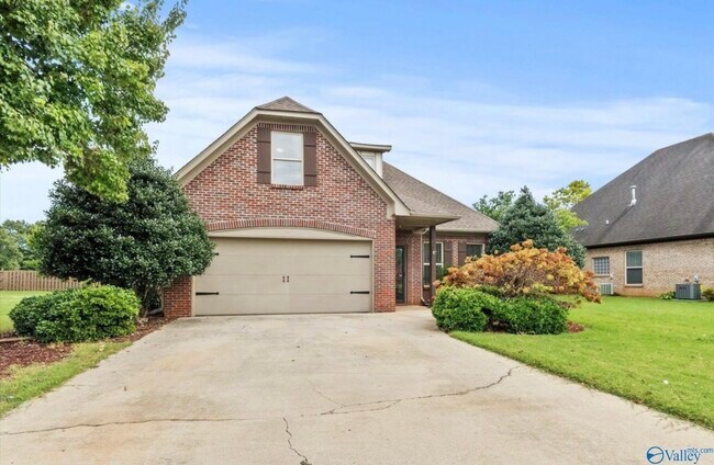 Building Photo - 22 Maple Grove Blvd SW