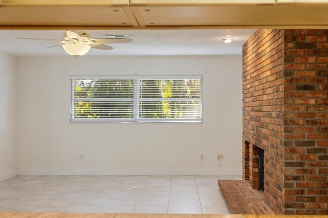 Building Photo - 5151 Oakmont Pl