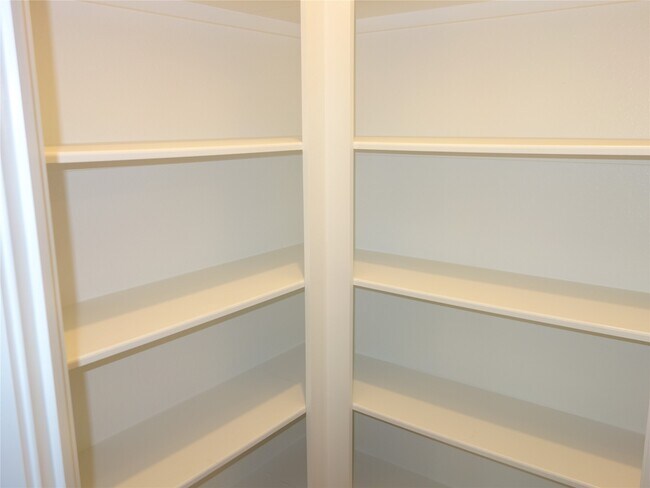 Building Photo - 620 Sand Dollar Dr