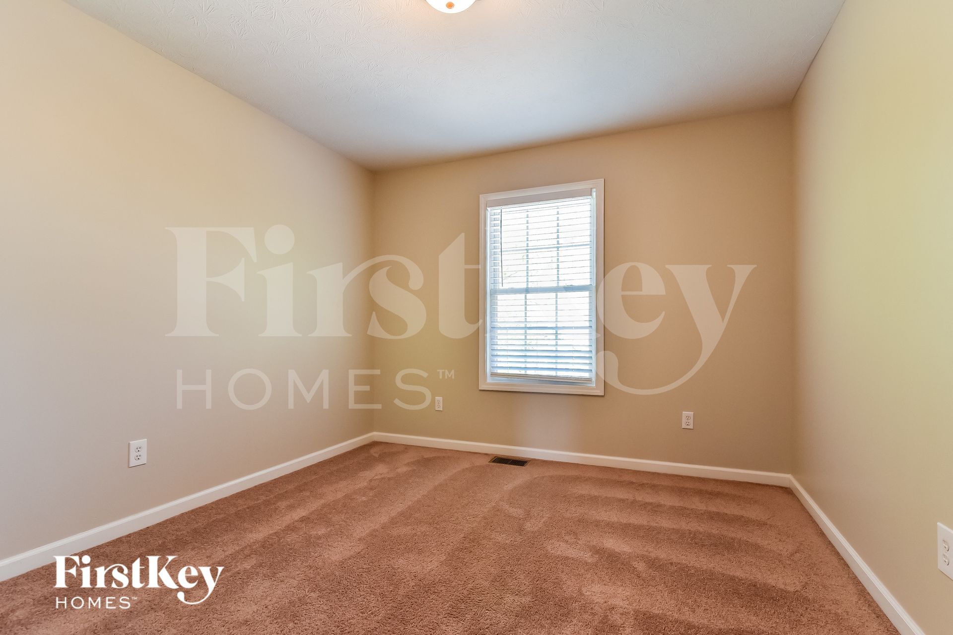 Building Photo - 535 Murphy Ln