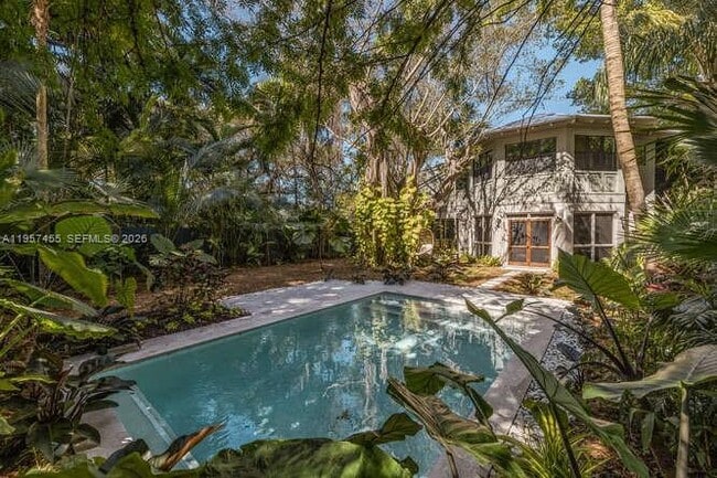 Building Photo - 2330 Overbrook St