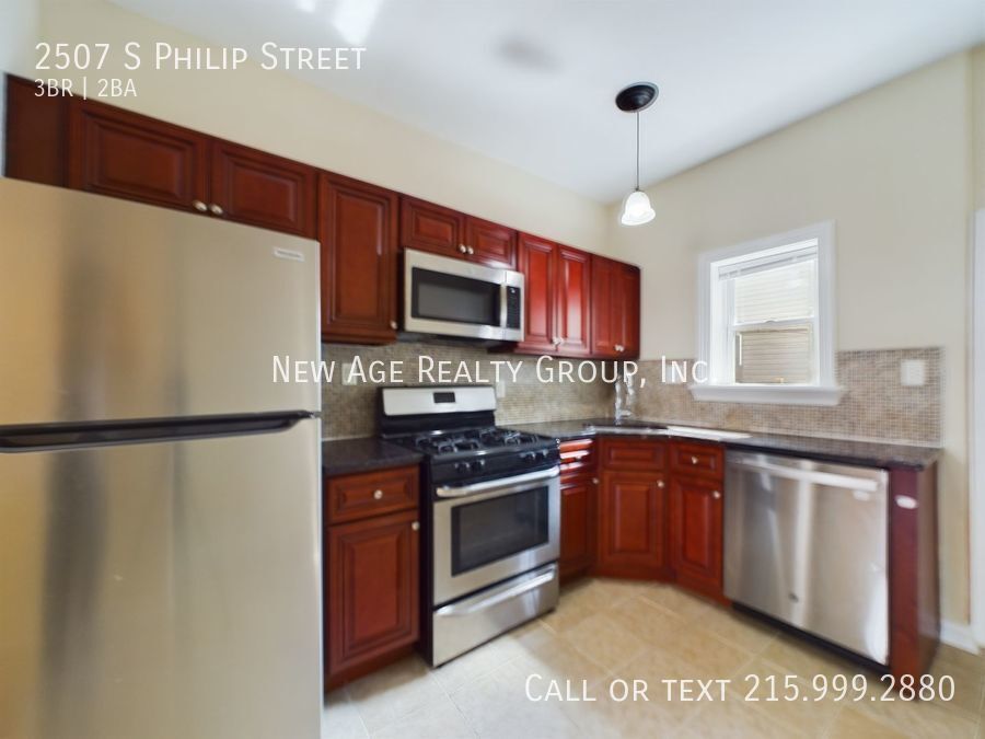 Building Photo - 2507 S Philip St
