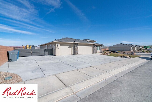 Primary Photo - Incredible 3 Bedroom, 2 Bathroom Property ...