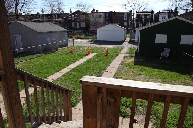Building Photo - 5224 Louisiana Ave