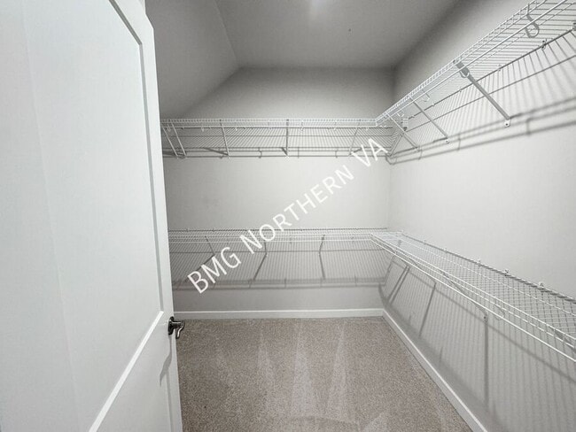 Building Photo - 206 Park Central Ter