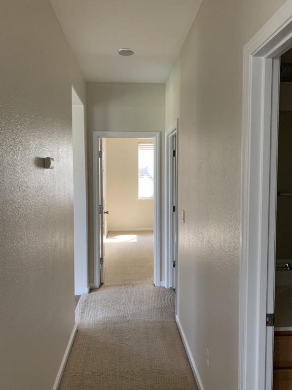 Building Photo - 2372 River Rock Dr