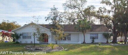 Building Photo - Long Term, Fully Furnished Rental in the Heart of Palm Coast