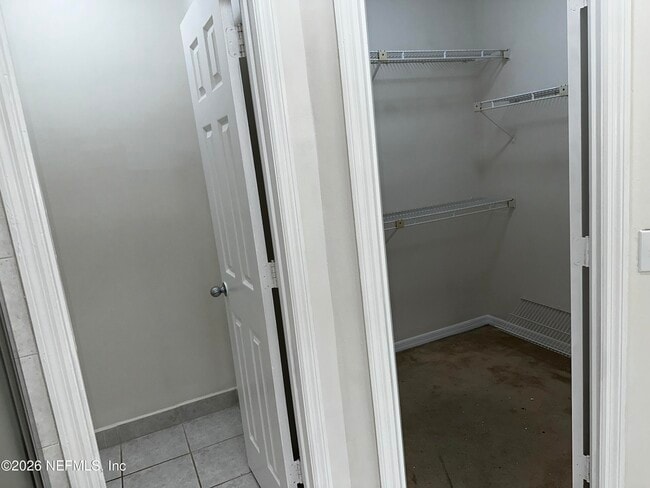 Building Photo - 6160 Chambore Ct