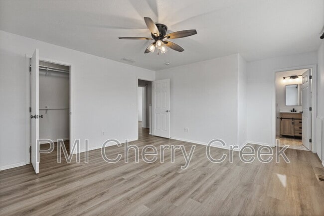 Building Photo - 9328 Garfield Way