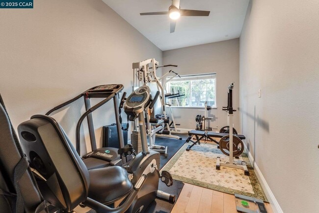 Building Photo - 1105 Peacock Creek Dr