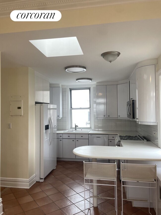 Building Photo - 62 Pierrepont St