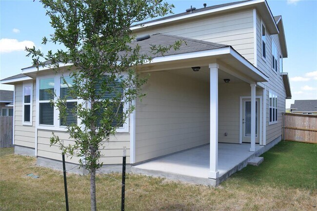 Building Photo - 204 Shugart St