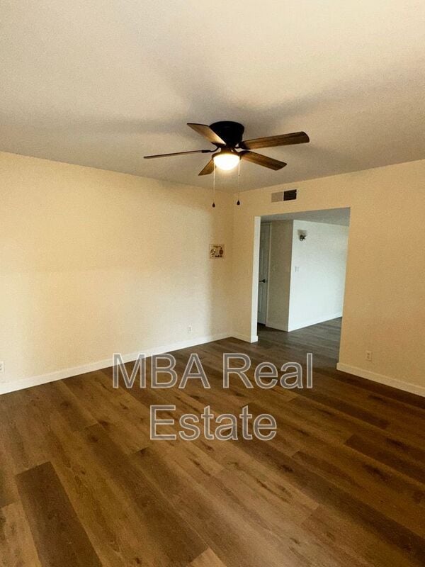 Building Photo - 660 W Erie St