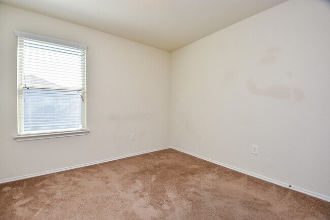 Building Photo - 4407 Champions Landing Dr