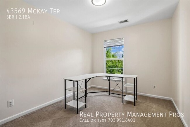 Building Photo - 43569 McKay Terrace