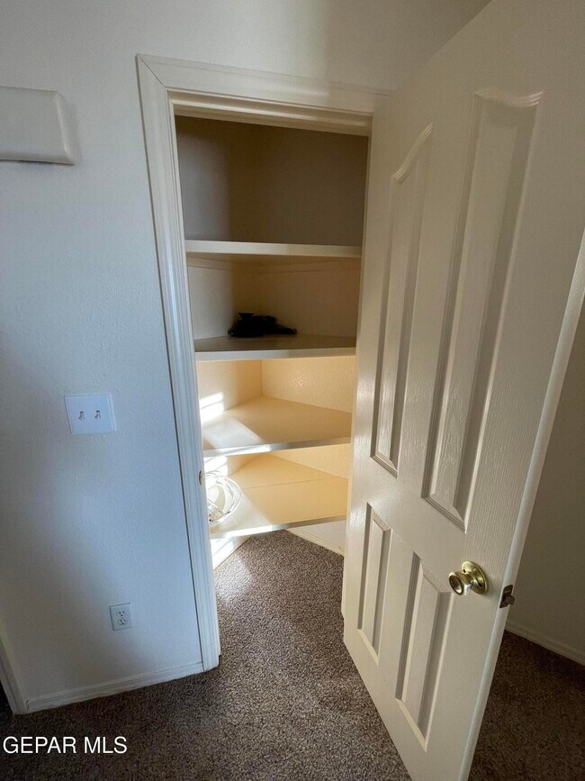 Building Photo - 206 Vic Clark Ct