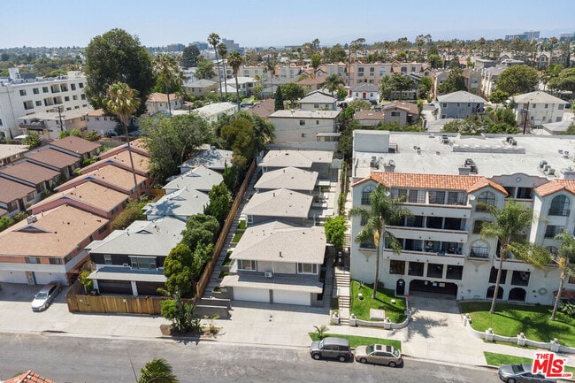 Building Photo - 7127 Ramsgate Ave