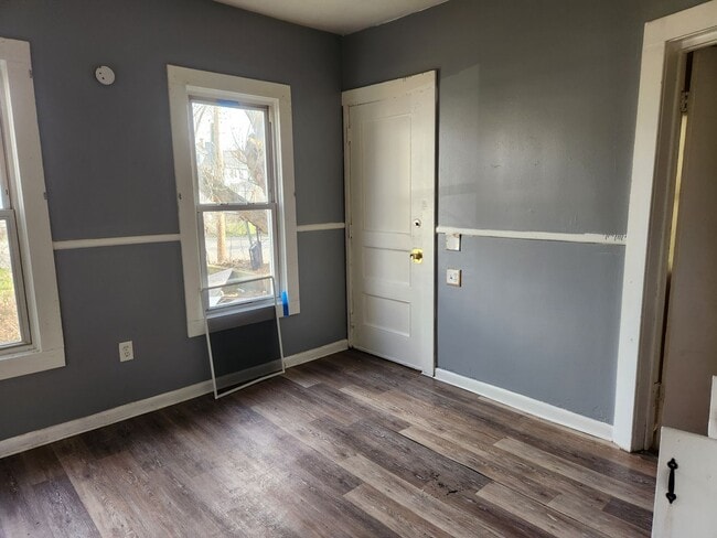 Building Photo - 50-52 Melville St