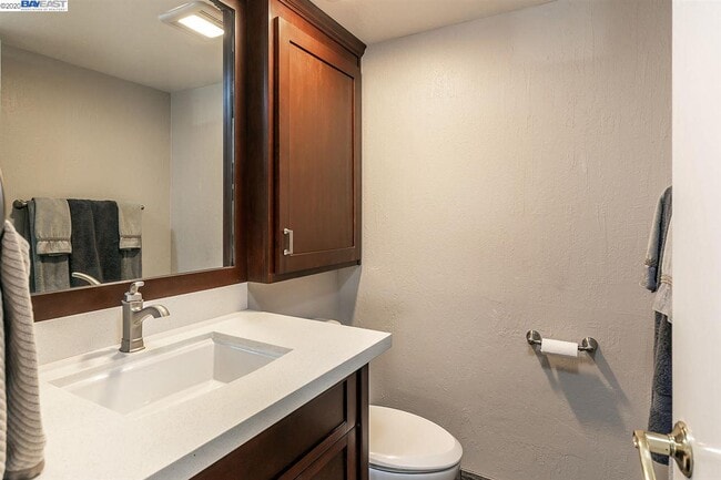 Building Photo - 833 Catalina Dr