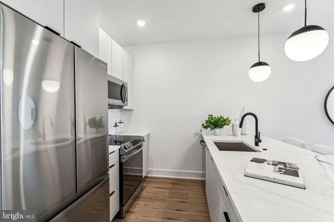 Building Photo - 139 W Chelten Ave