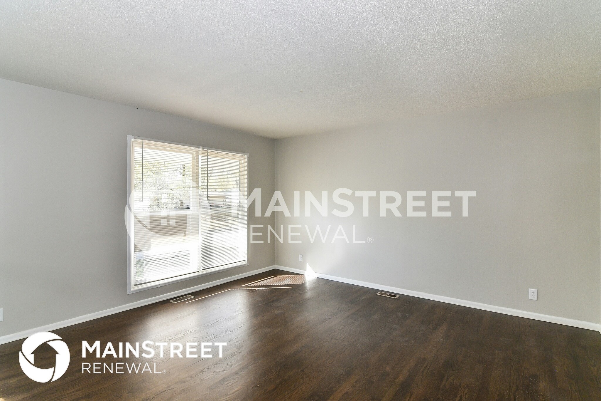 Building Photo - 8702 E 91 St