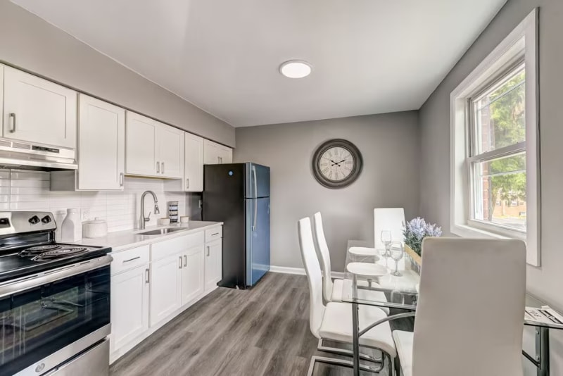 Building Photo - 7200 Marion Ave