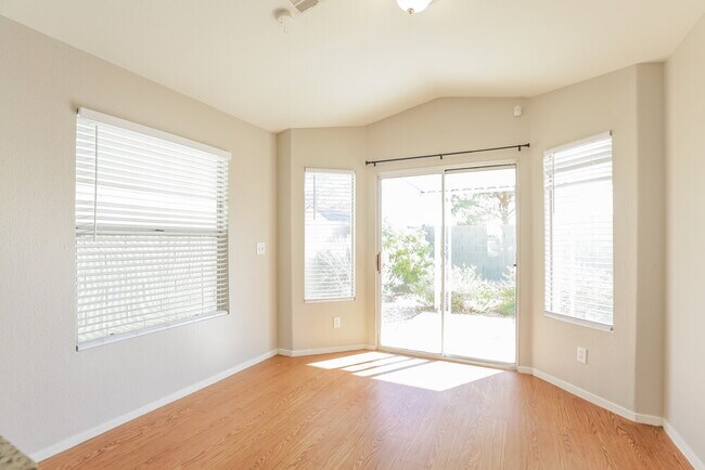 Building Photo - 8341 Pendragon Cir