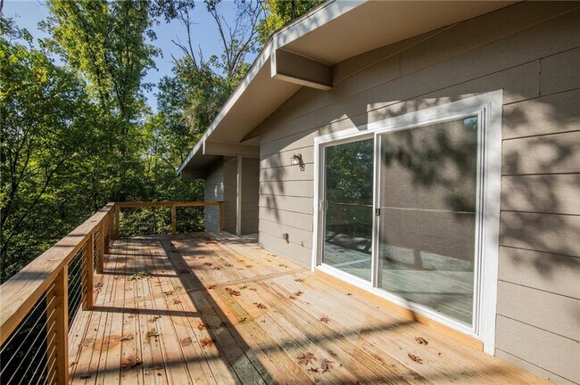 Building Photo - 82 Bosworth Cir
