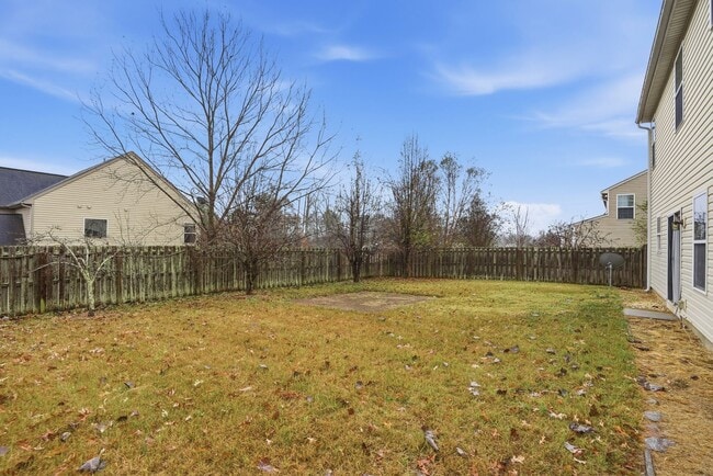 Building Photo - Move-In Ready Gem Near UNCC with Fresh Updates