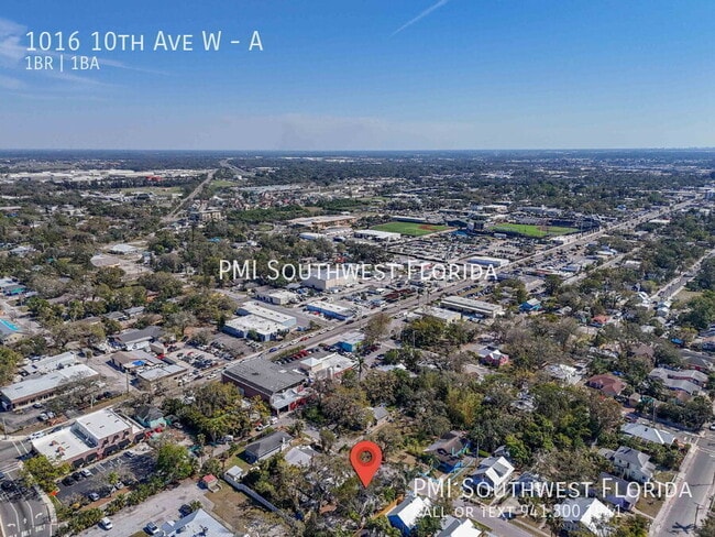 Building Photo - 1016 10th Ave W