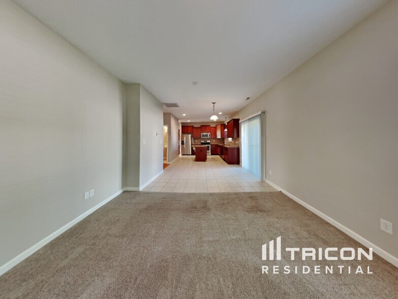 Building Photo - 15 Mossburg Ct