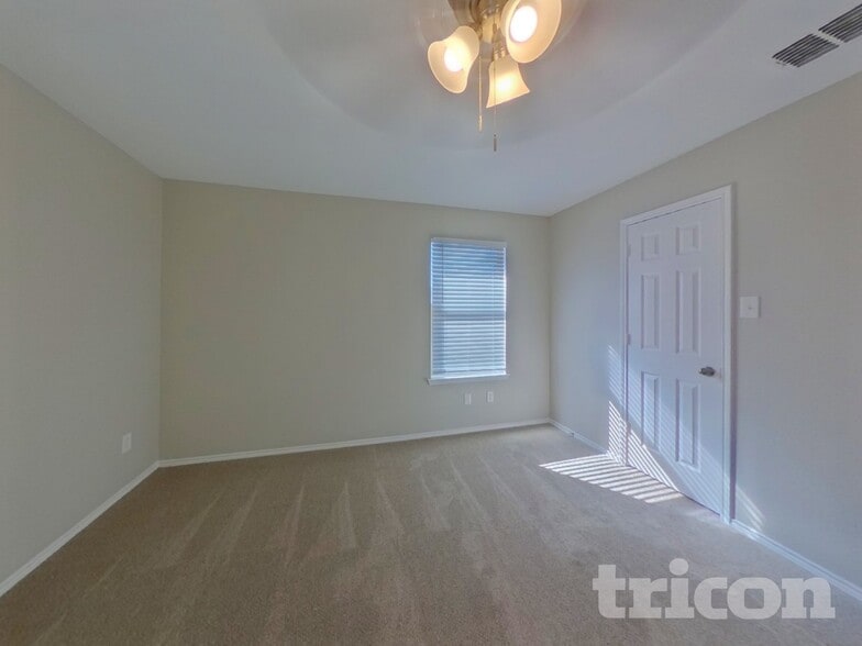 Building Photo - 12417 Worthington Ln