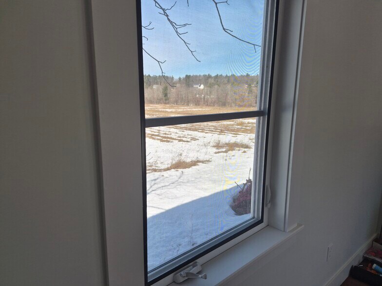 Building Photo - 13 Birch Meadow Rd