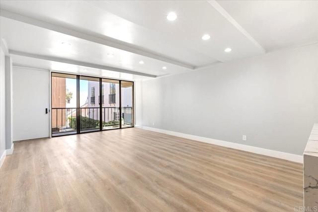 Building Photo - 1250 Cave St