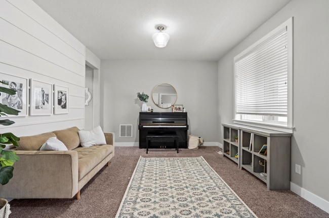 Building Photo - Beautiful home for rent!