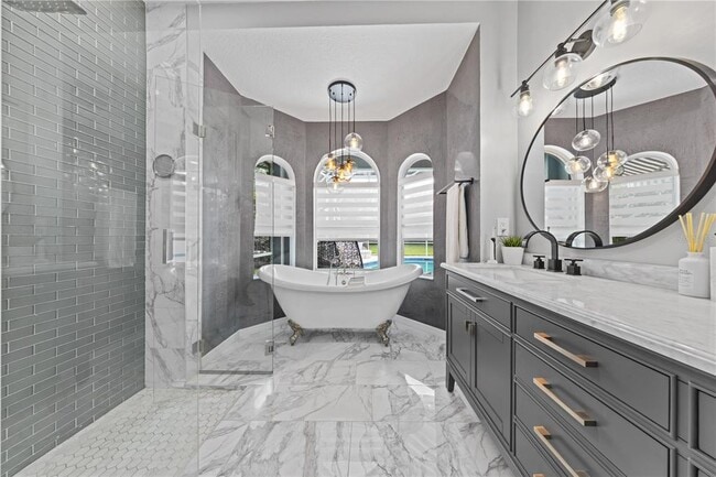 Building Photo - 7770 Glynde Hill Dr