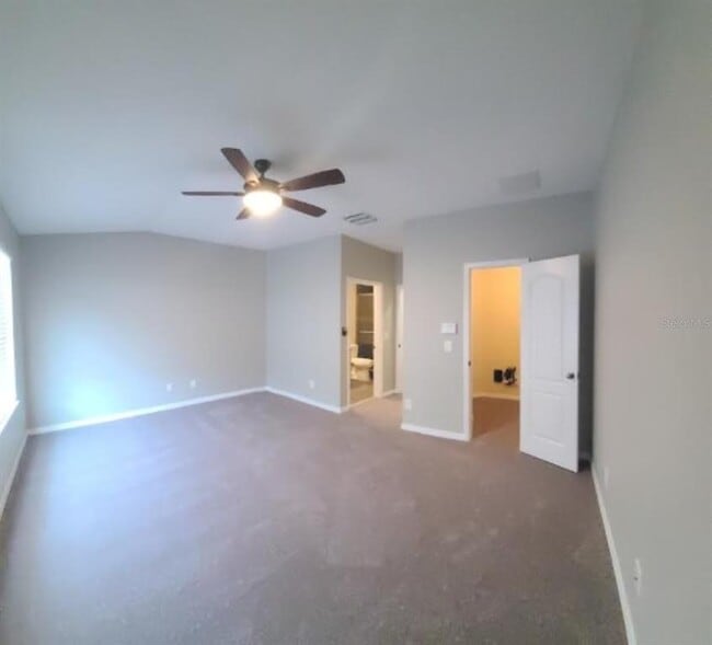 Building Photo - 15746 Stable Run Dr