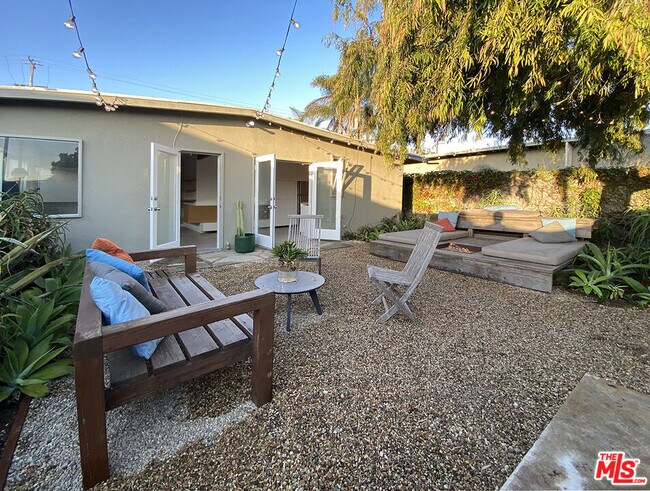 Building Photo - 1819 Euclid St