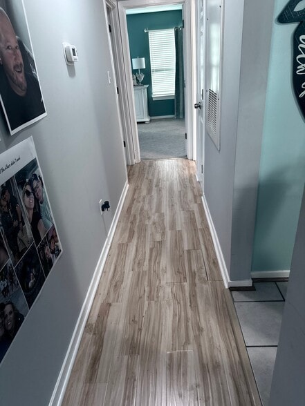 Building Photo - 224 Island Cove Ct