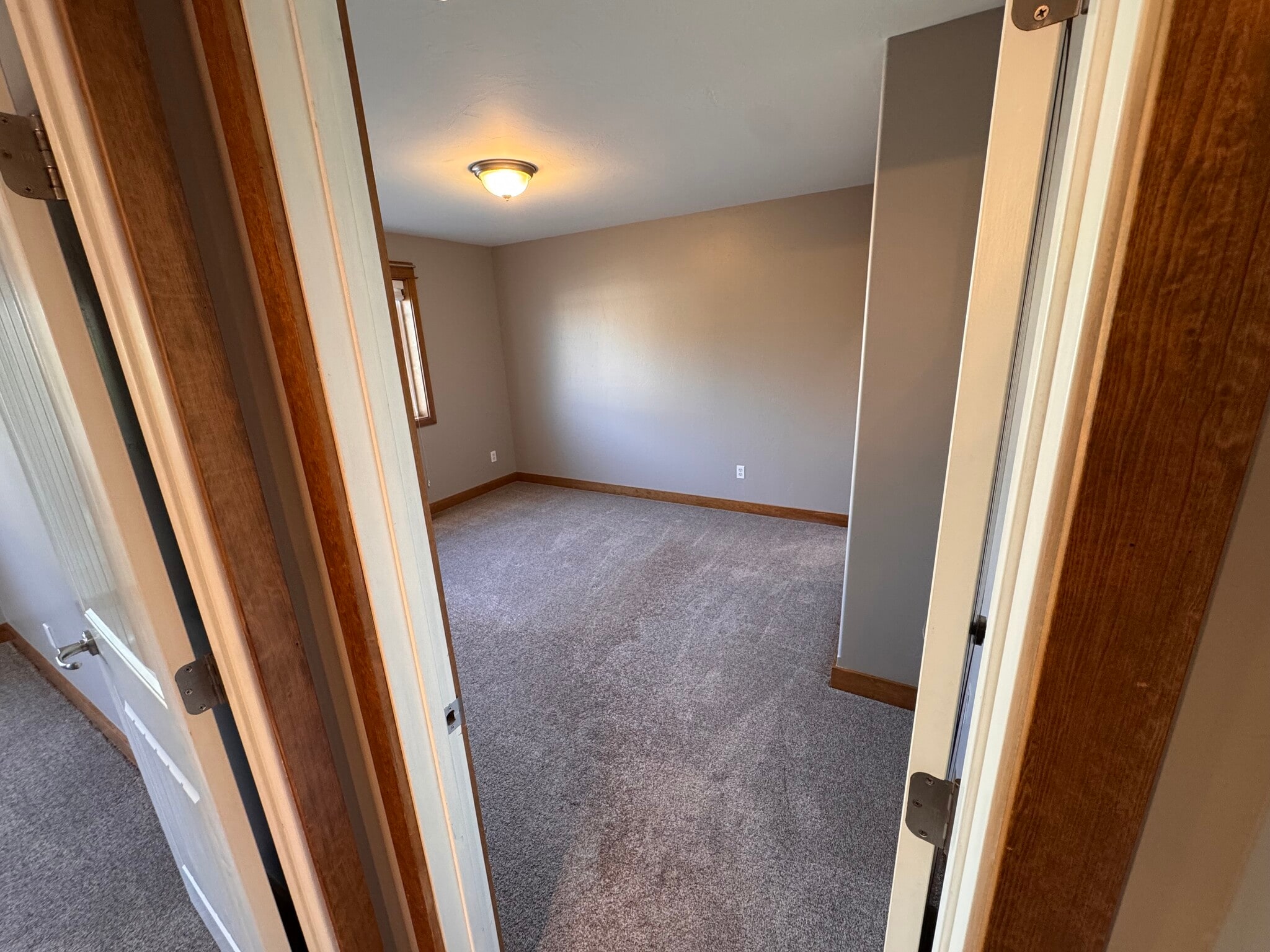 Bedroom 2 - 5485 Glenellen Dr