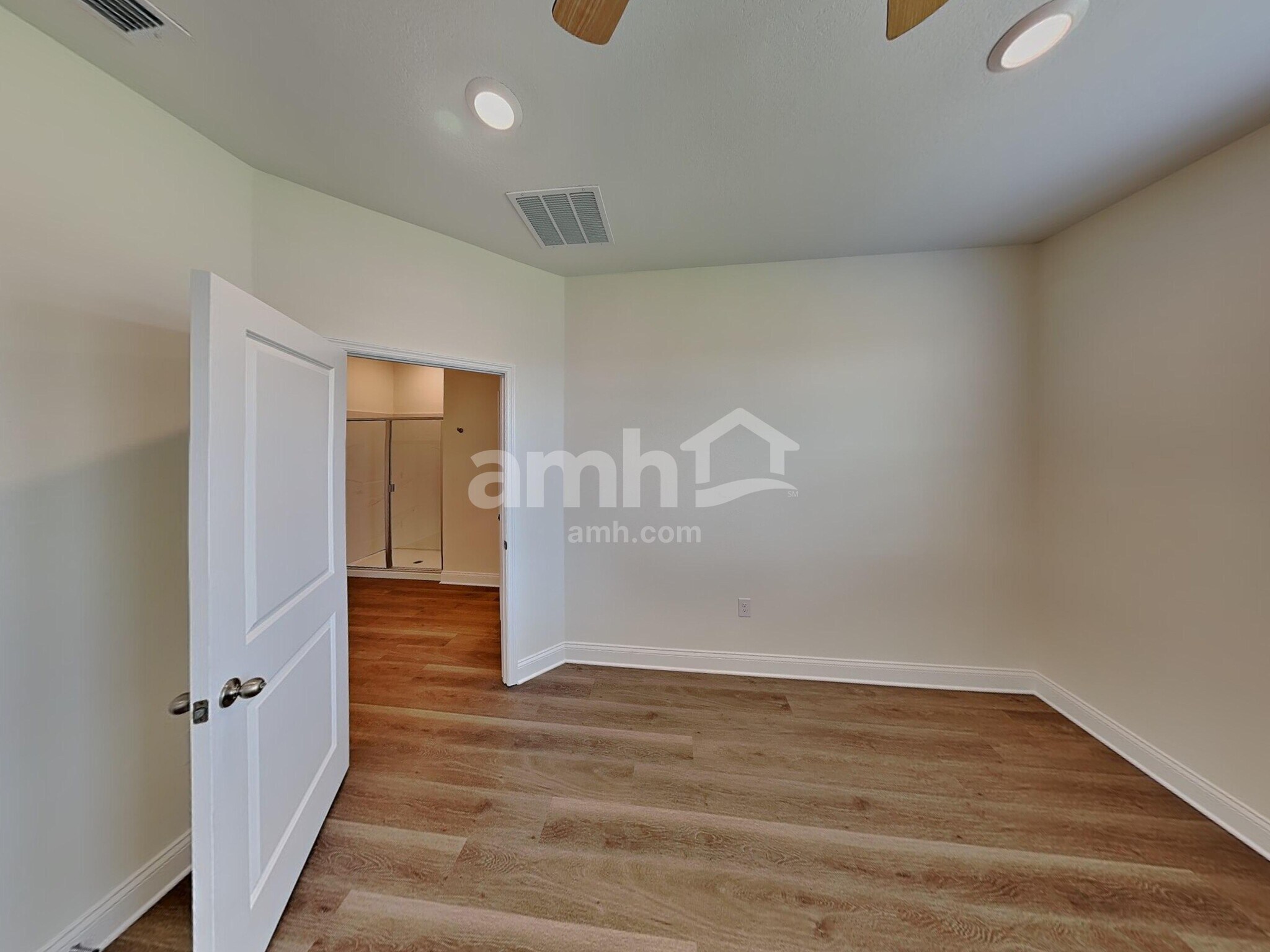 Building Photo - 3728 Ctr Cv Ln