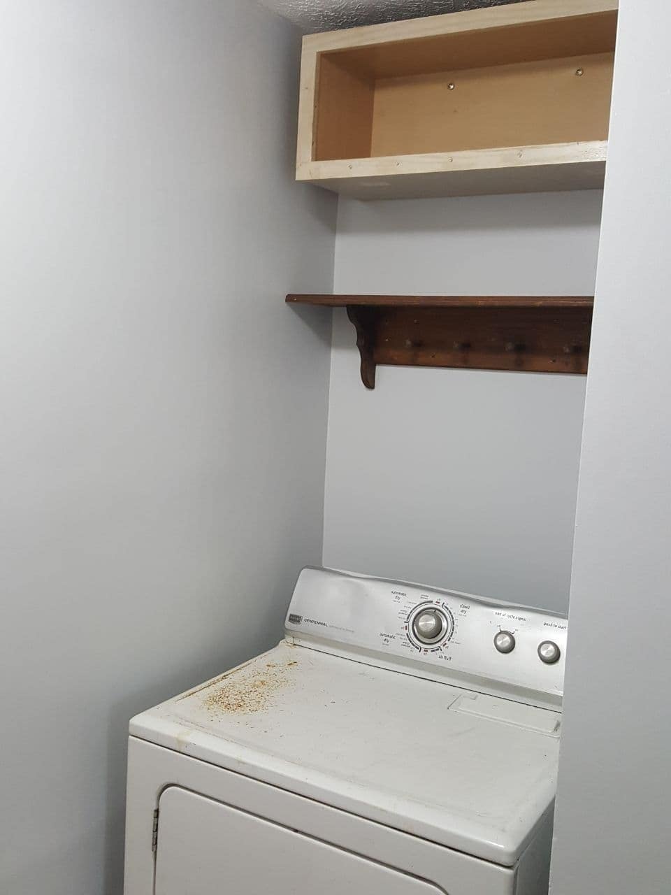 Laundry room - 220 N Blair St