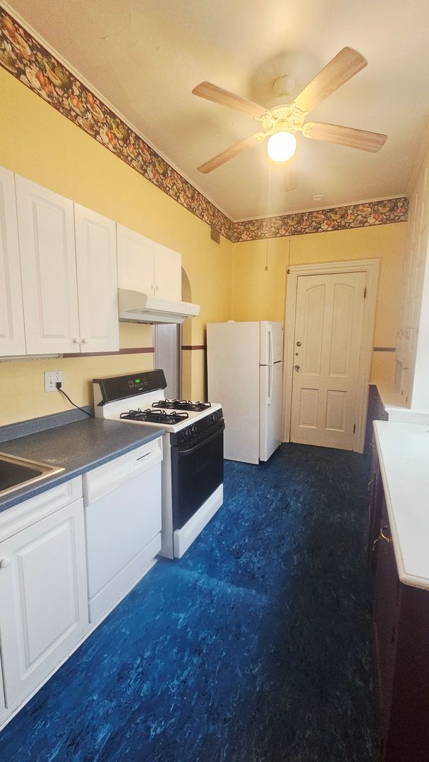 Building Photo - 461/501 Walnut Street