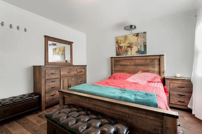 Building Photo - 227 Valle Vista Ave