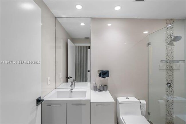 Building Photo - 90 SW 3rd St