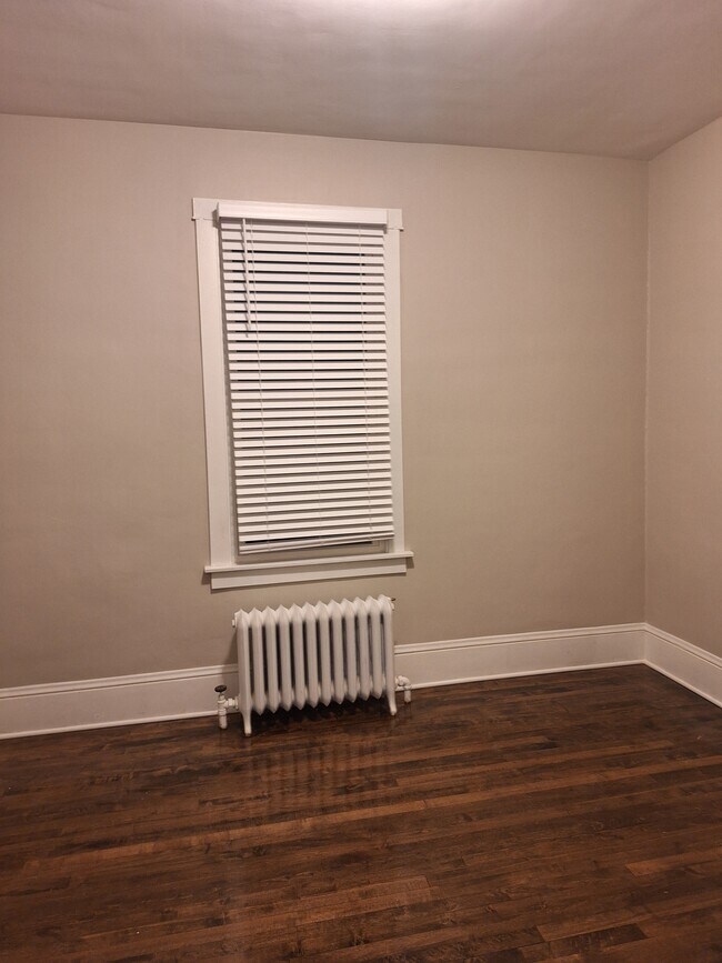 Building Photo - 13251 S Commercial Ave